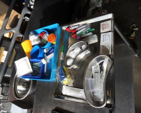 blood letting kit 